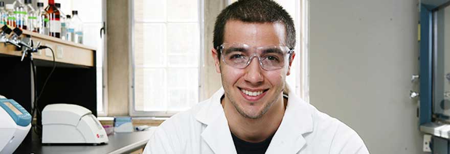 photo of student in lab