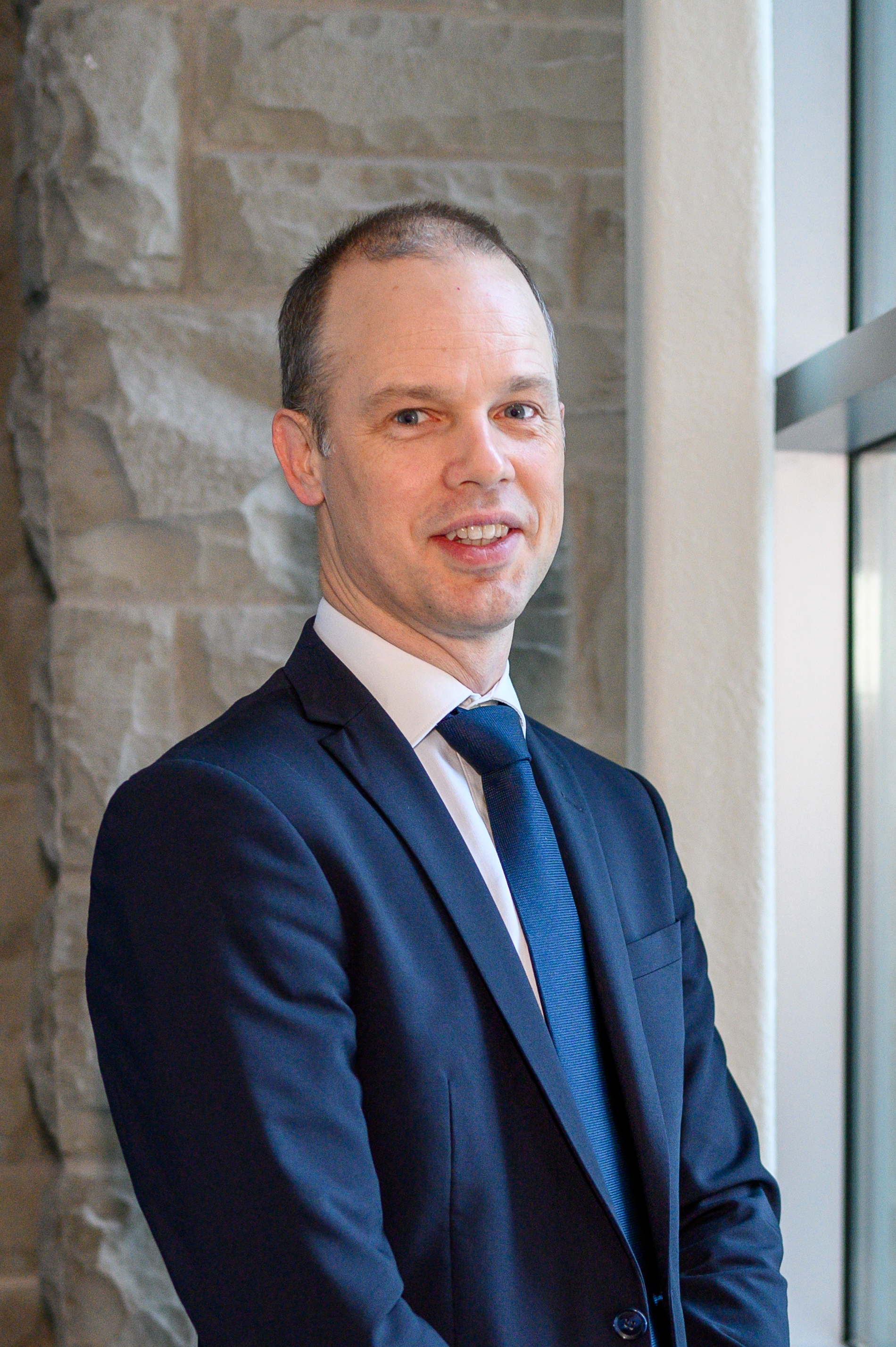 Dr. Brent Lanting