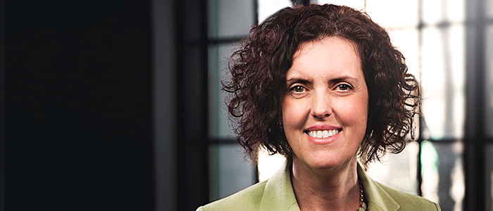 Dr. Jennifer Arvanitis