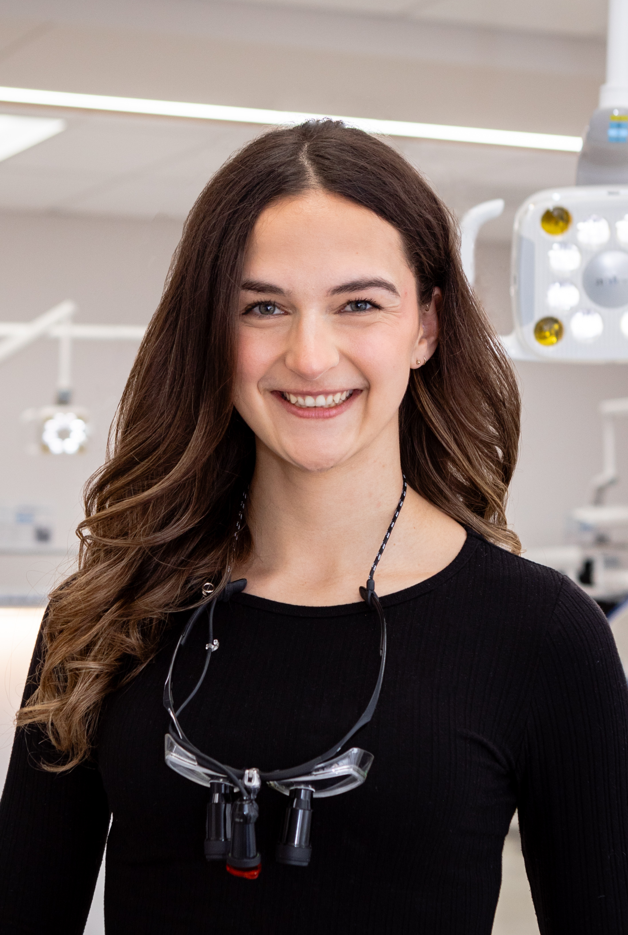 Dr. Evelyne Bouthillier Dr. Evelyne Bouthillier