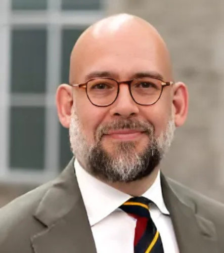 Dr. Carlos Quiñonez