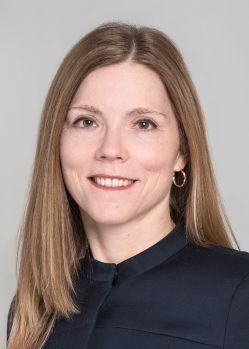 Dr. Danielle MacNeil