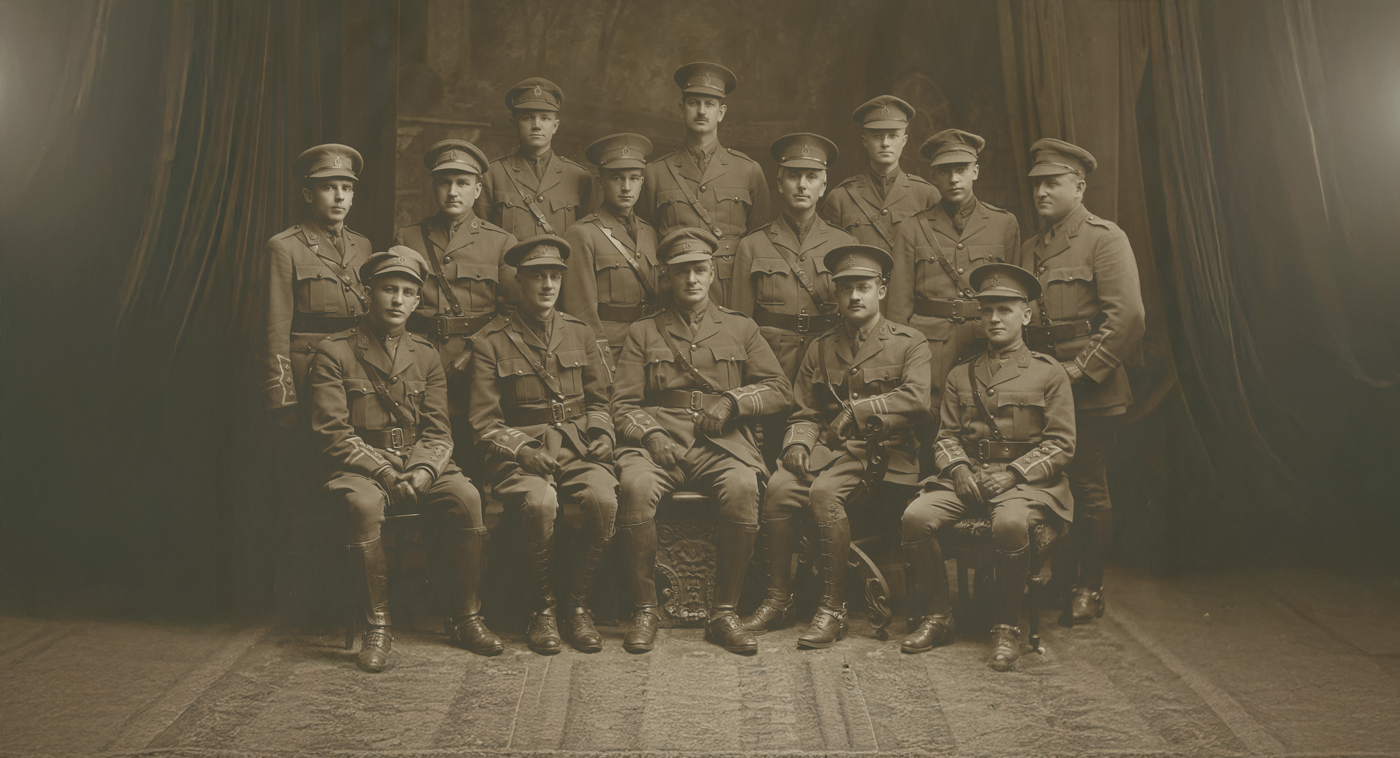 Archival group portrait of officers of the No. 10 Canadian Stationary Hospital, circa 1916