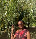 Jessica Etou Headshot