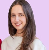 Nika Kasaeidehkordi Headshot